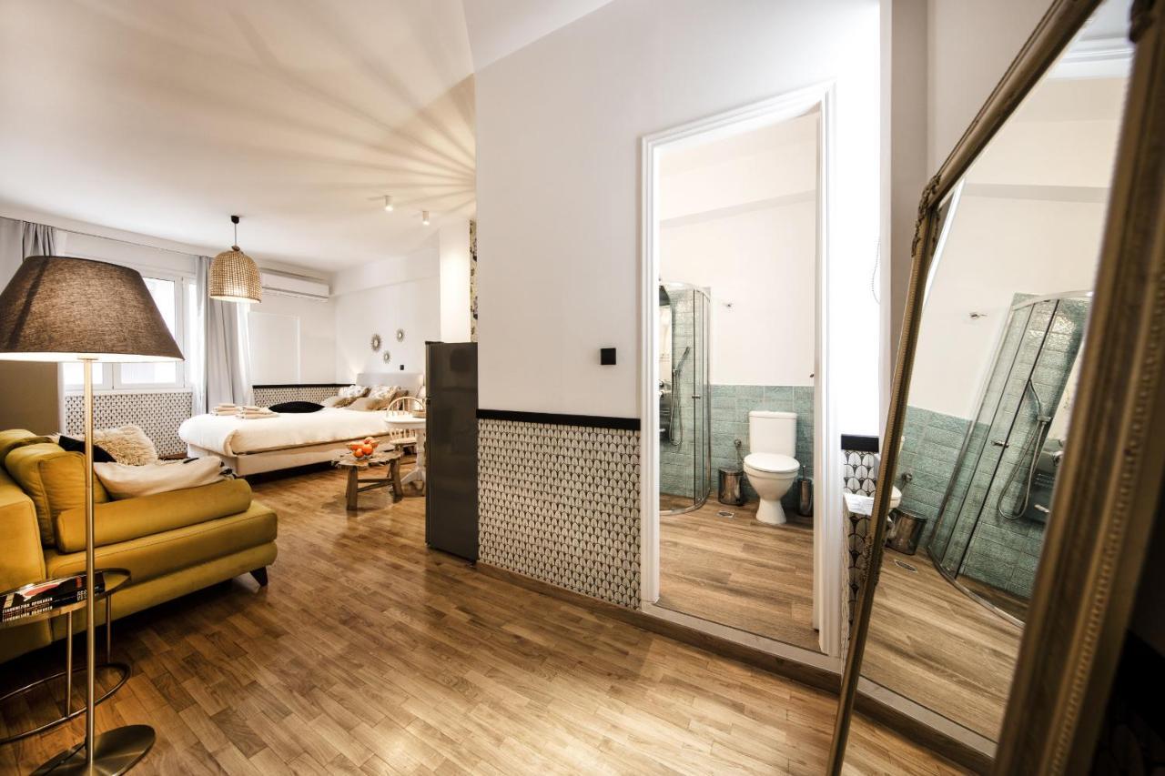 Designer Renovated Apartment In Downtown Atenas Exterior foto